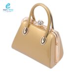 ⁦شنطة راقي كبير لماع 8906⁩ - الصورة ⁦2⁩