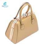 ⁦شنطة راقي كبير لماع 8906⁩ - الصورة ⁦3⁩